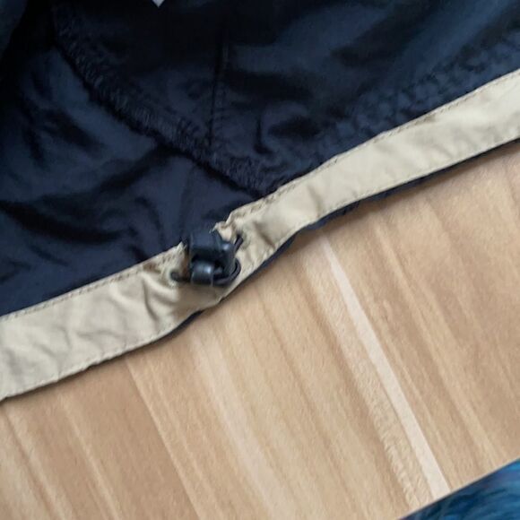 Columbia Jacket.  Size Small. - Picture 5 of 6